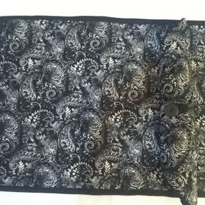 Black and White Cloth Placemats and Dinner Napkins